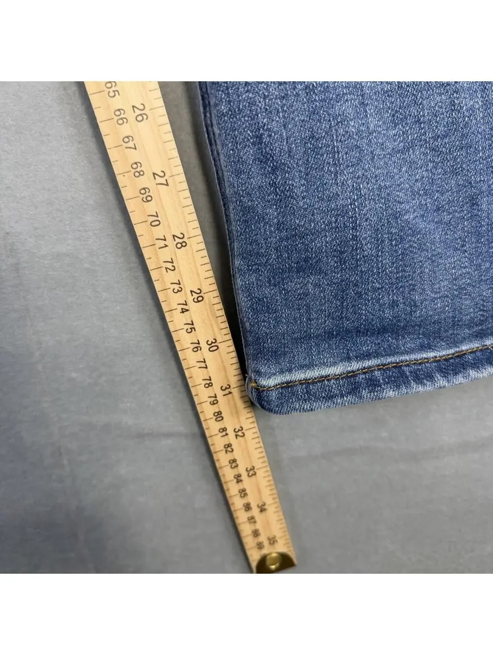 Judy Blue 90s Straight Jeans Womens 11/30 Blue Medium Wash Distressed Stretch - Picture 8 of 9